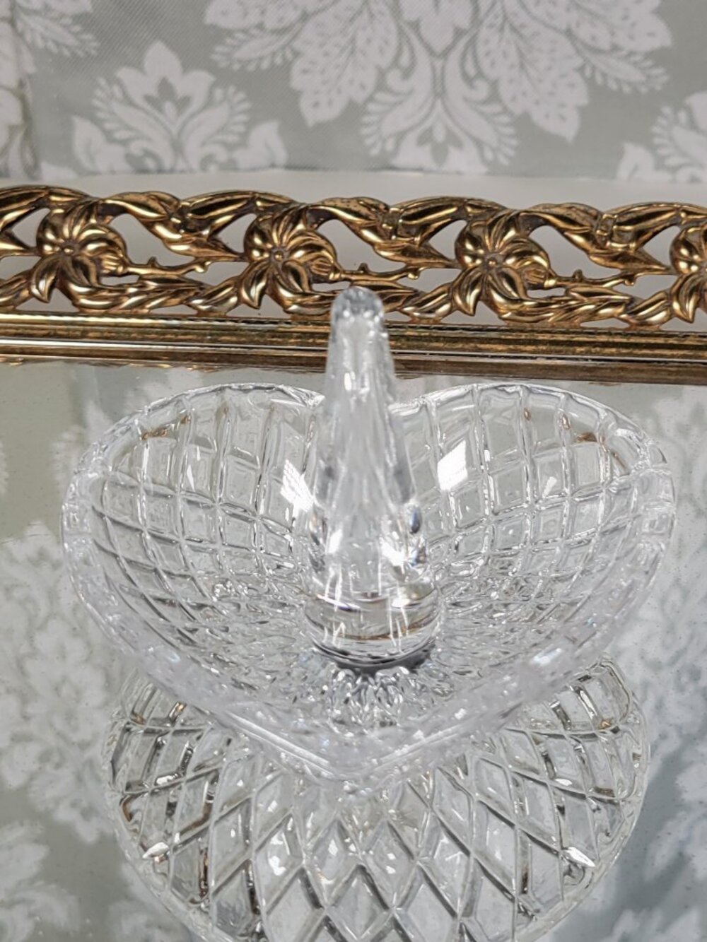 Vintage Clear Heart Shaped Glass Ringholder Jewelry Trinket Dish Holder UV Glows